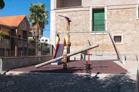Imagen Parque infantil Puerta Caída de Azlor
